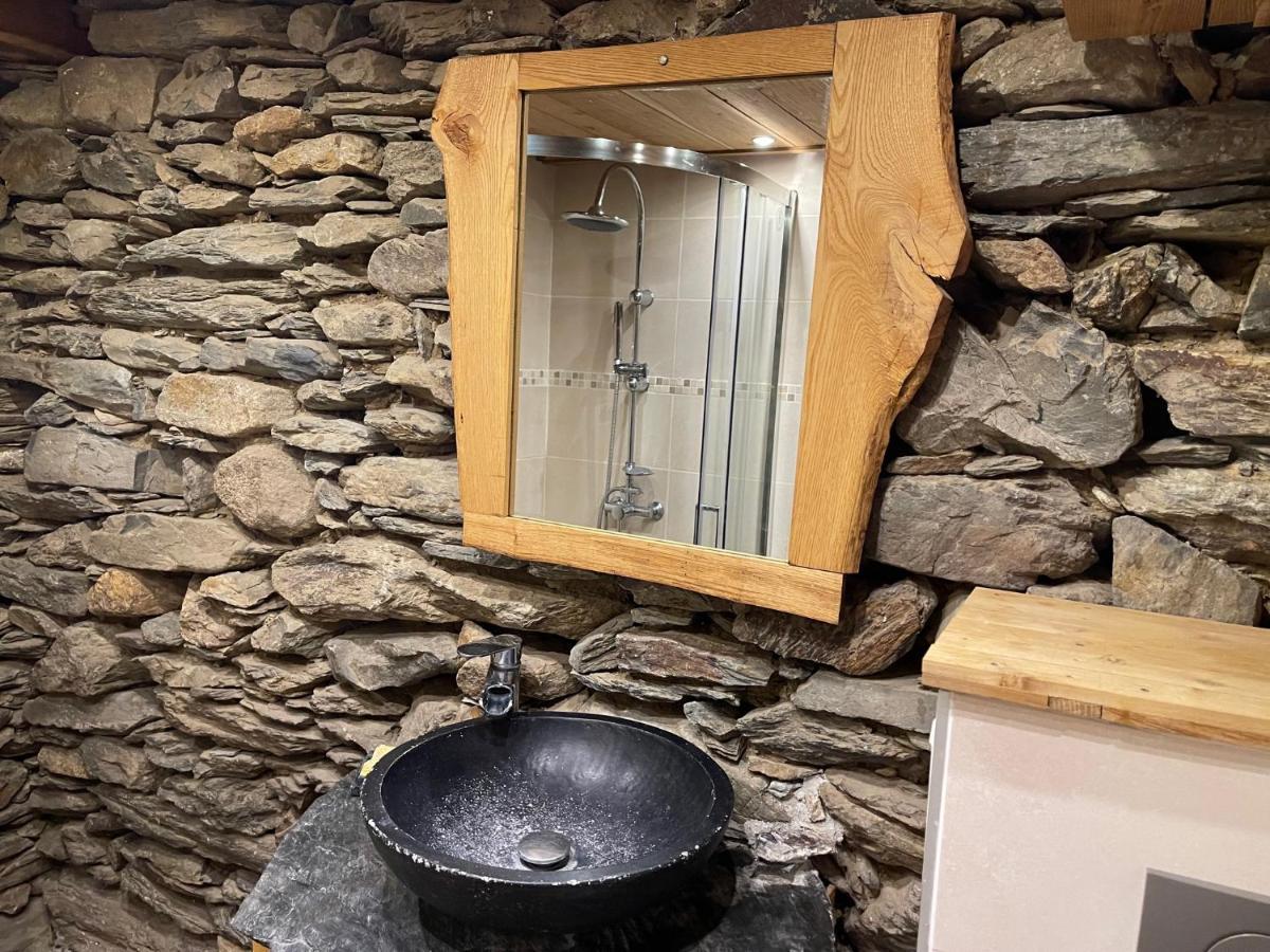 Grange Renovee, Pyrenees Ariegeoises, Haute Ariege Holiday home *