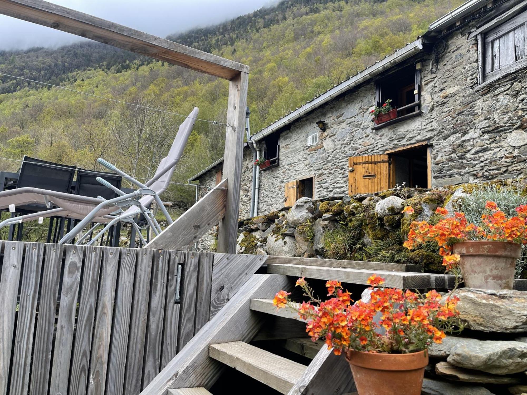 Grange Renovee, Pyrenees Ariegeoises, Haute Ariege * Auzat